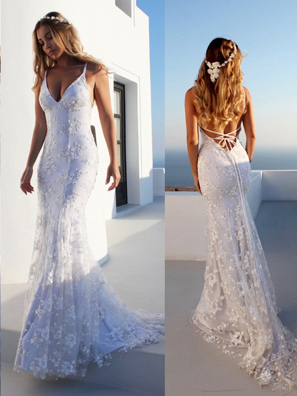 Robes de mariée à bretelles spaghetti, sans manches, en dentelle, avec traîne